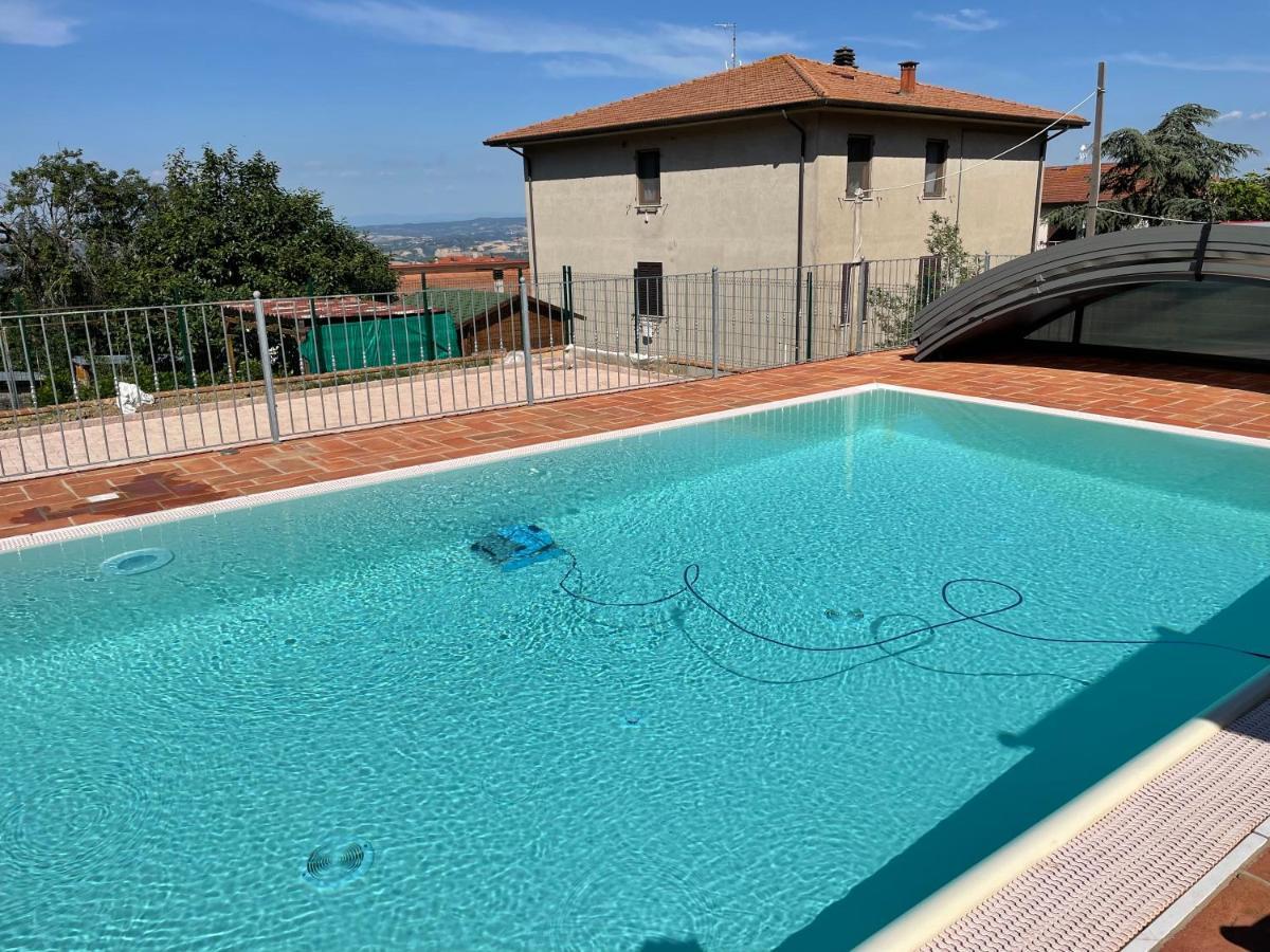 Appartamento Casa Bici Chianni Esterno foto
