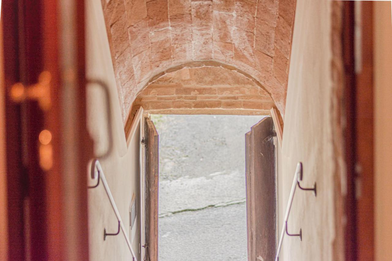 Appartamento Casa Bici Chianni Esterno foto